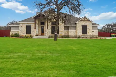 New construction Single-Family house 104 Hondo, La Vernia, TX 78121 - image