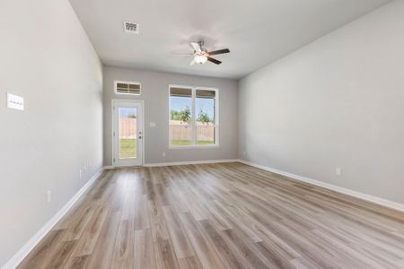 New construction Single-Family house Seguin, TX 78155 plan The 2082 - image 14