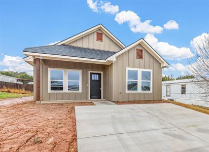 New construction Single-Family house 828 Colorado River Dr, Granbury, TX 76048 null- photo 0