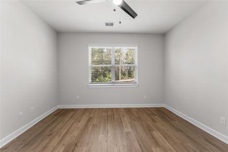 New construction Single-Family house 6167 White Spruce Dr, Conroe, TX 77304 - image 16