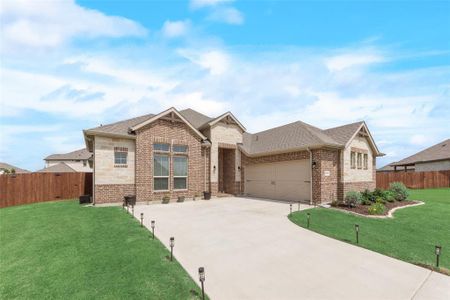 New construction Single-Family house 6005 Loving Ct, Midlothian, TX 76065 null- photo 0