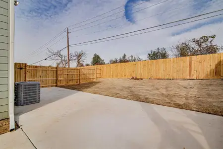 New construction Single-Family house 3157 N Glen Garden Dr, Fort Worth, TX 76119 - image