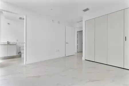 New construction Condo house 700 Ne 24Th St, Unit 5507, Miami, FL 33137 - image 15