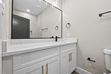 New construction Single-Family house 415 Neyland St, Houston, TX 77022 - image 13