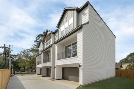 New construction Single-Family house 826 Curtin St, Unit D, Houston, TX 77018 - image