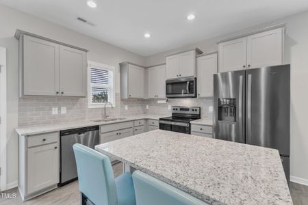 New construction Single-Family house 252 Olde Place Dr, Zebulon, NC 27597 null- photo 21 21