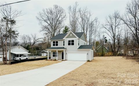 New construction Single-Family house 304 Woodside Dr, Harrisburg, NC 28075 - image