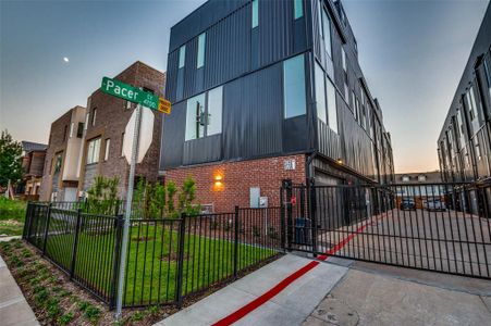 New construction Townhouse house 4719 Pacer Court, Dallas, TX 75204 - photo 0 0