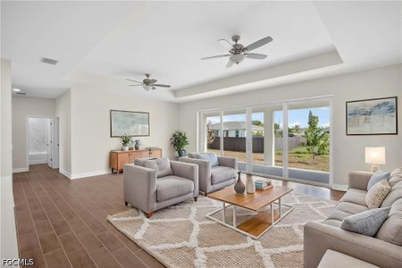 New construction Single-Family house 430 Nw 14Th St, Cape Coral, FL 33993 plan The Bluewater Cove - image 6