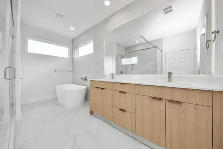 New construction Single-Family house 2216 Via Cami, Houston, TX 77051 - image 11