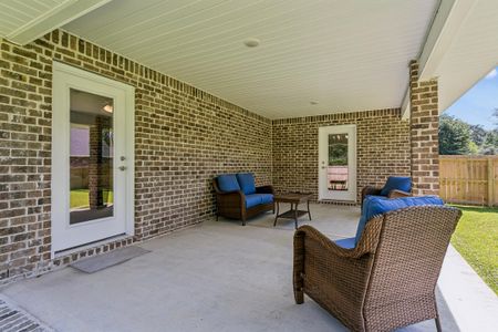 New construction Single-Family house 6623 Prosperity Ln, Milton, FL 32570 plan The Ruby Estate - image 4