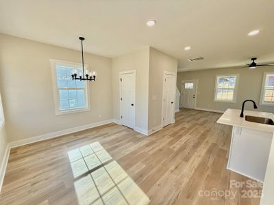 New construction Single-Family house 1026 N Oakwood St, Gastonia, NC 28052 null- photo 9 9