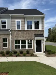 New construction Single-Family house 140 Flowering Maple Wy, Garner, NC 27529 plan Clover - image