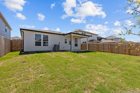 New construction Single-Family house 10114 Band Wagon, Converse, TX 78109 The Independence- photo 26 26