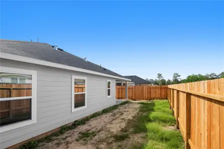 New construction Single-Family house 1878 Redwood Ln, Dayton, TX 77535 plan Lawrence - image 2