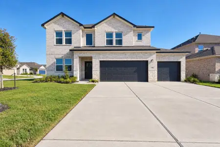 New construction Single-Family house 8326 Amethyst Valley Ln, Houston, TX 77032 plan Trenton 2885 Mr 3cg - image