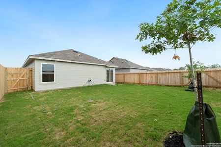 New construction Single-Family house 9633 Garnet Grove, San Antonio, TX 78223 RC Cooper- photo 13 13