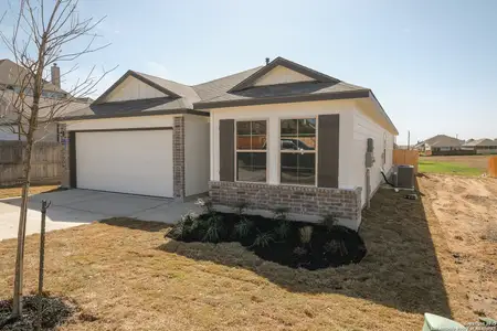 New construction Single-Family house 5203 Hunters Park, Converse, TX 78109 Freestone- photo 2 2