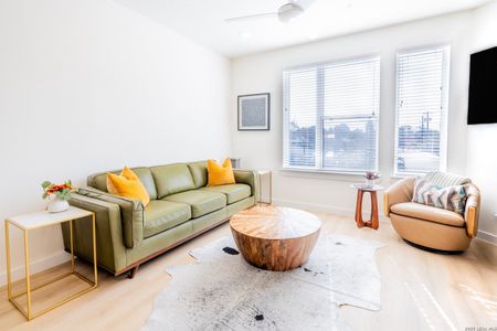 New construction Townhouse house 719 E Locust, Unit 4110, San Antonio, TX 78212 - image 8