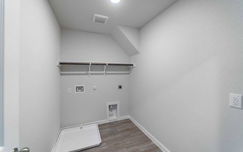 New construction Single-Family house 372 Kenai Dr, Kyle, TX 78640 plan Sapphire - image 10