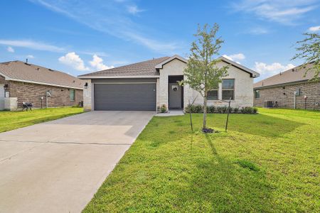 New construction Single-Family house 127 Walnut Hill Ct, Anahuac, TX 77514 - image