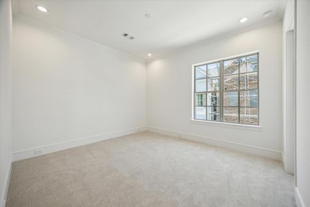 New construction Single-Family house 211 Sutton Row Pl, Houston, TX 77024 plan The Sutton - image 17