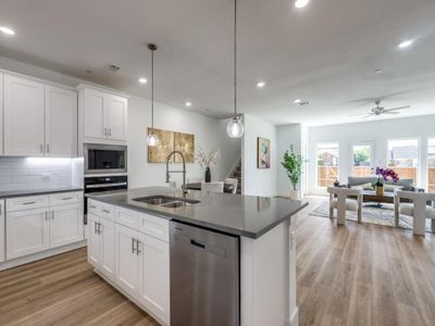 New construction Townhouse house 5617 Woodlands Dr, The Colony, TX 75056 null- photo 12 12