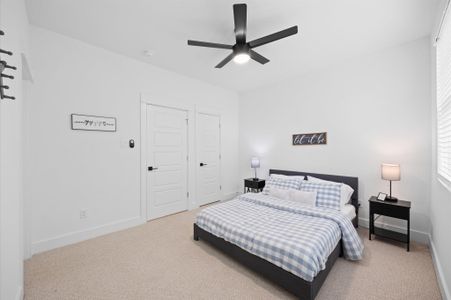 New construction Single-Family house 324 Neyland St, Houston, TX 77022 - image 9