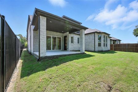 New construction Single-Family house 706 Hidden Creek Pkwy, Van Alstyne, TX 75495 plan Regis Plan - image