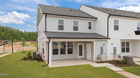 New construction Townhouse house 702 Winton Wy, Unit 552, Wake Forest, NC 27587 - image 3