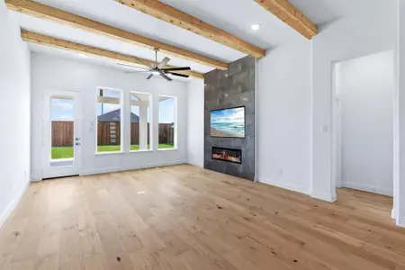 New construction Single-Family house 913 Beall St, Denton, TX 76207 - image 20