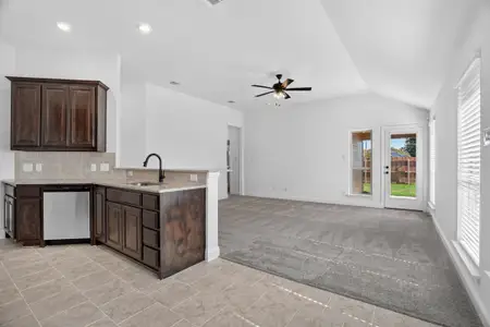 New construction Single-Family house 425 Rose Ave, Cleburne, TX 76033 plan Hanover - image 7