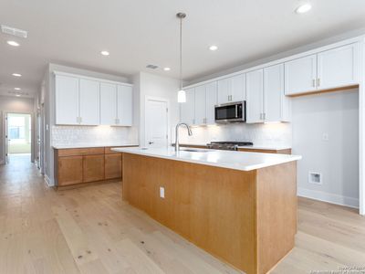 New construction Single-Family house 550 Mcmonigal Pl, San Antonio, TX 78210 plan Espada - image 5