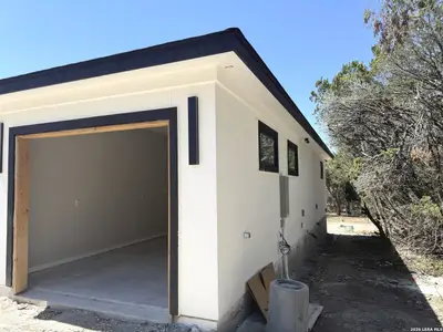 New construction Single-Family house 189 Mustang Ln, Spring Branch, TX 78070 - image