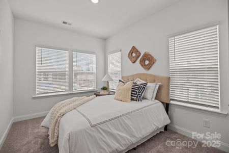 New construction Townhouse house 5004 Cherry Gum Ct, Matthews, NC 28105 - image 19