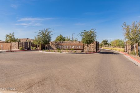 New construction Single-Family house 17347 W Chama Dr, Surprise, AZ 85387 Pinnacle Plan 1005- photo 86 86