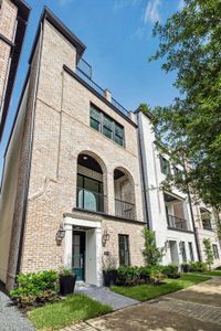 New construction Single-Family house 7527 Cuadro Ln, Houston, TX 77055 null- photo 0