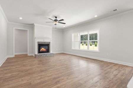 New construction Single-Family house 111 Nannies Cir, Williamston, SC 29697 plan (SC)Everett A.1 3 Front Entry - image 15