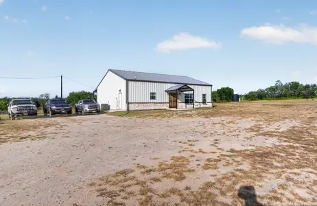 New construction Single-Family house 185 Pr 7460, Kenedy, TX 78119 - image