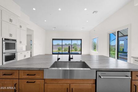 New construction Single-Family house 2648 E Longhorn Ct, Gilbert, AZ 85297 - image 16