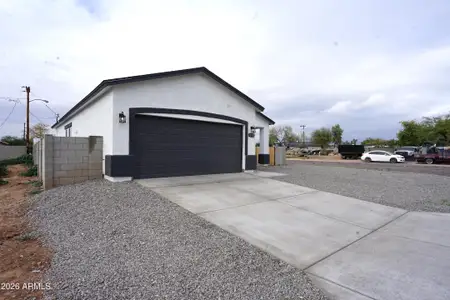 New construction Single-Family house 32112 W Palo Verde St, Wittmann, AZ 85361 - image