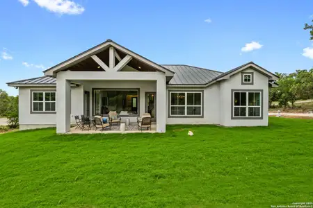 Alamo Estates by Everview Homes in San Antonio - image 4