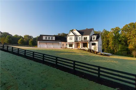 New construction Single-Family house 7915 E Cherokee Dr, Canton, GA 30115 - image