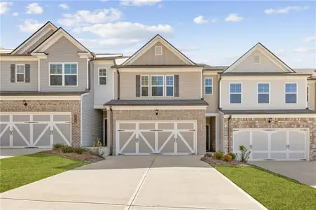 New construction Townhouse house 5647 Chickory Dr, Flowery Branch, GA 30542 - image