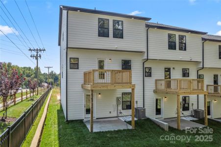 New construction Townhouse house 410 Bogue Dr, Unit 19, Fort Mill, SC 29708 - image