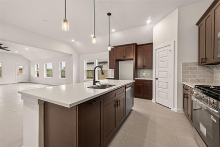 New construction Single-Family house 3419 Windmill Palm Dr, Manvel, TX 77578 - image 10