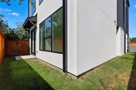 New construction Single-Family house 1906 Leath St, Dallas, TX 75212 - image