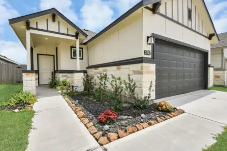 New construction Single-Family house 5302 Seymour Dr, Houston, TX 77032 - image