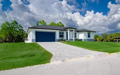 New construction Single-Family house 10654 Washington Rd, Port Charlotte, FL 33981 - image