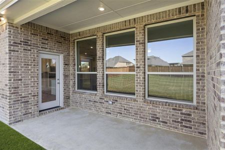 New construction Single-Family house 912 Guava Ct, Forney, TX 75126 Lodge (Courtyard)- photo 25 25